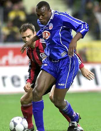 在本文中 在本文中